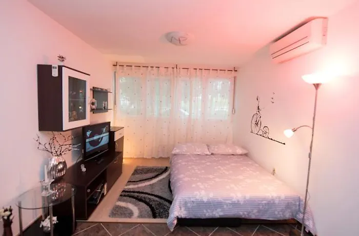 Appartamento Stanic - Away From !