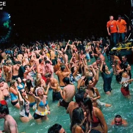 公寓 Stanic - Away From !